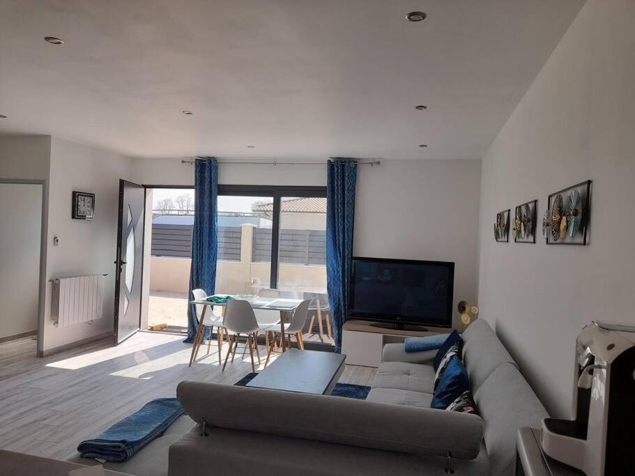 Belle Maison Neuve A 15 Min De Bordeaux Et 35 Min سيستاس المظهر الخارجي الصورة