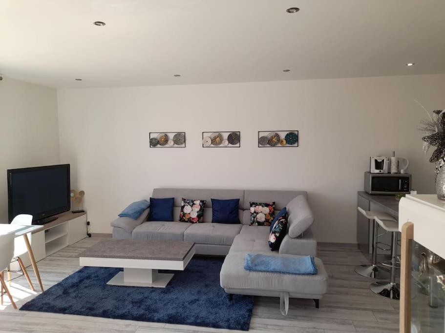 Belle Maison Neuve A 15 Min De Bordeaux Et 35 Min سيستاس المظهر الخارجي الصورة