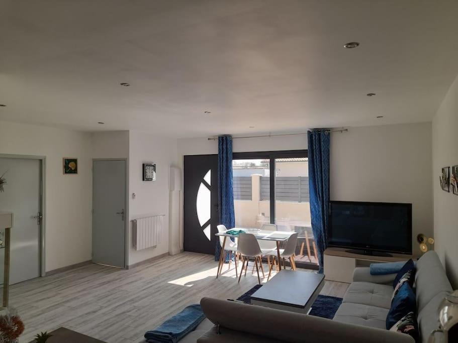 Belle Maison Neuve A 15 Min De Bordeaux Et 35 Min سيستاس المظهر الخارجي الصورة